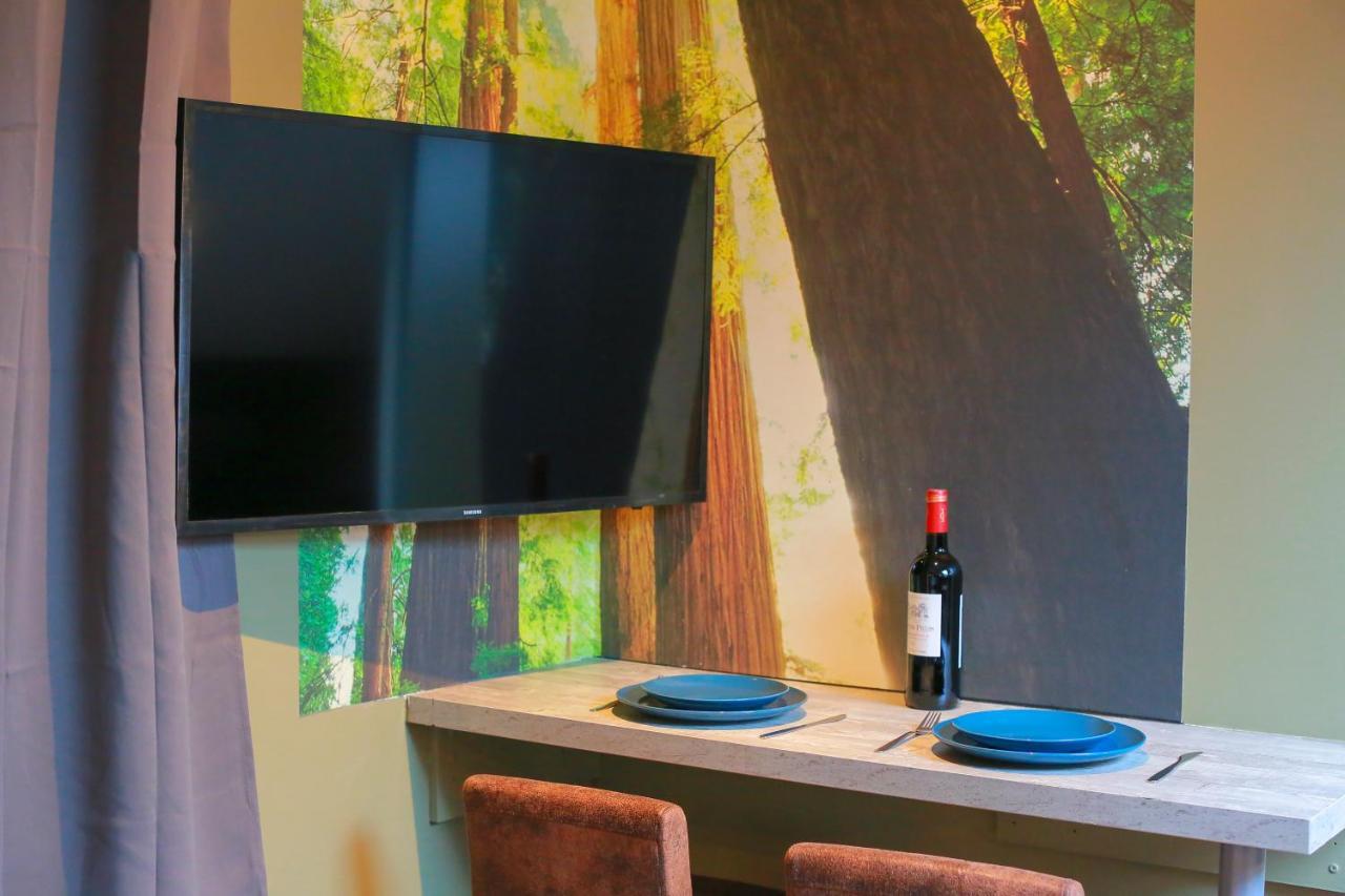 サン・テティエンヌLa Foret, T2 Hypercentre Chic Et Cosy, Wifi Par Sovalfiアパートメント エクステリア 写真